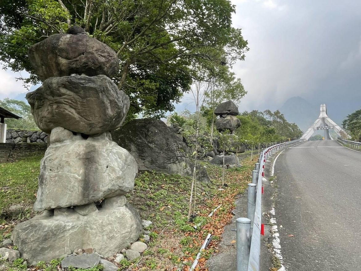 嘉義縣豐山村「平安石」為觀光加分　堆放石頭指引安全道路的暖心故事夯傳