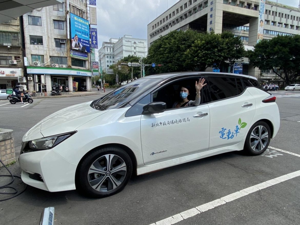 向淨零碳目標邁進  新北市府公務汽機車2035年全數電動化