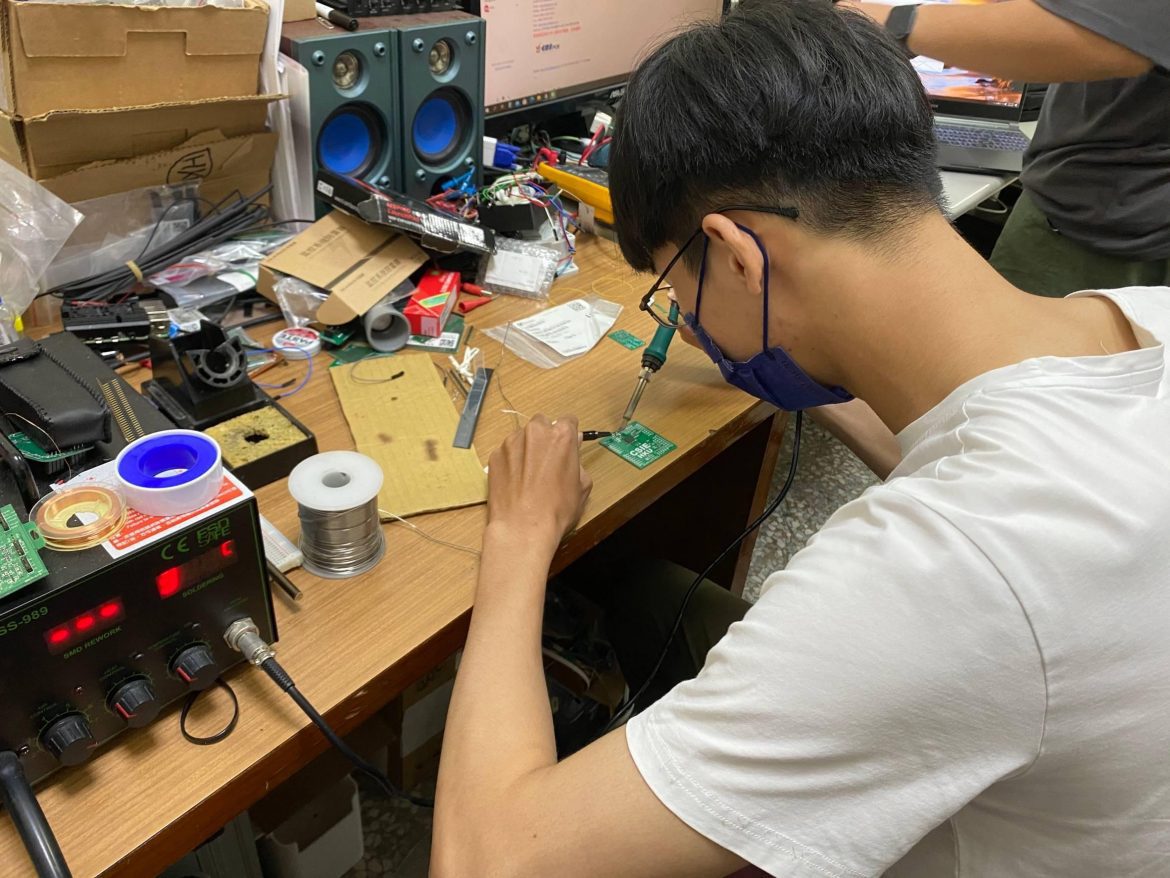 弘光資工學生開發無線照護緊急求救系統　為進入超高齡社會做準備　