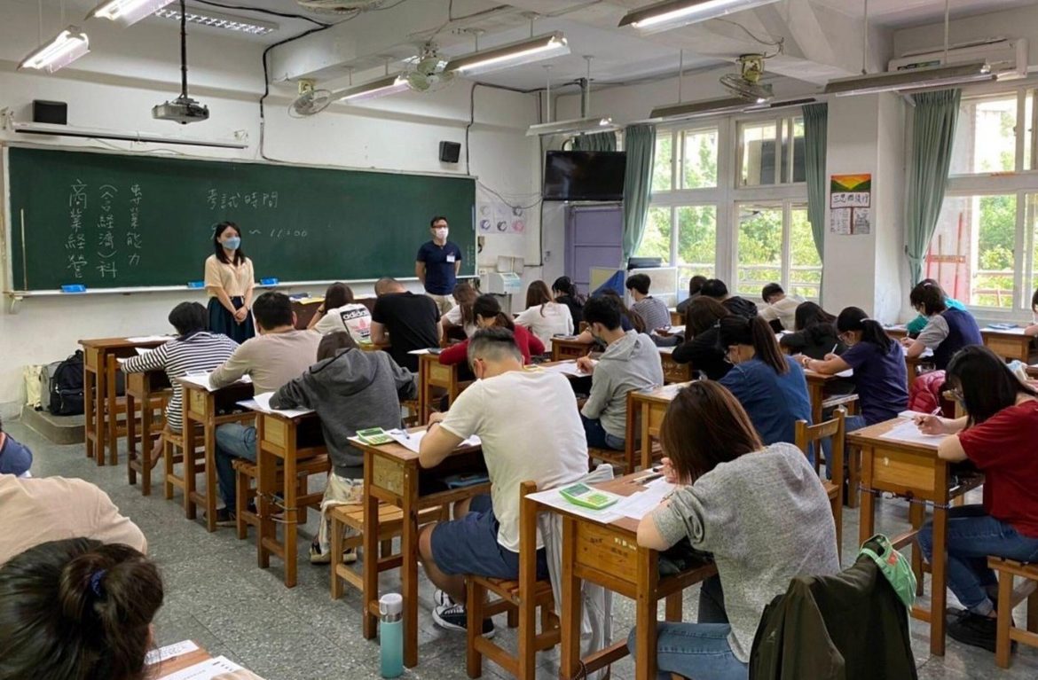 111學年度新北市高中教師聯合甄選初試登場 加分及增額人數翻倍