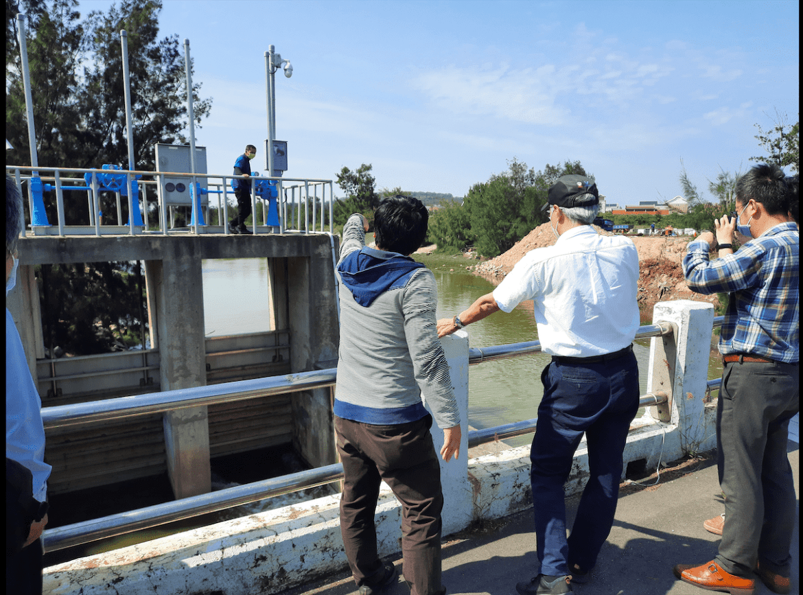 金門縣政府辦理「水利建造物檢查複查督導及防汛整備會議」視察縣內防汛整備