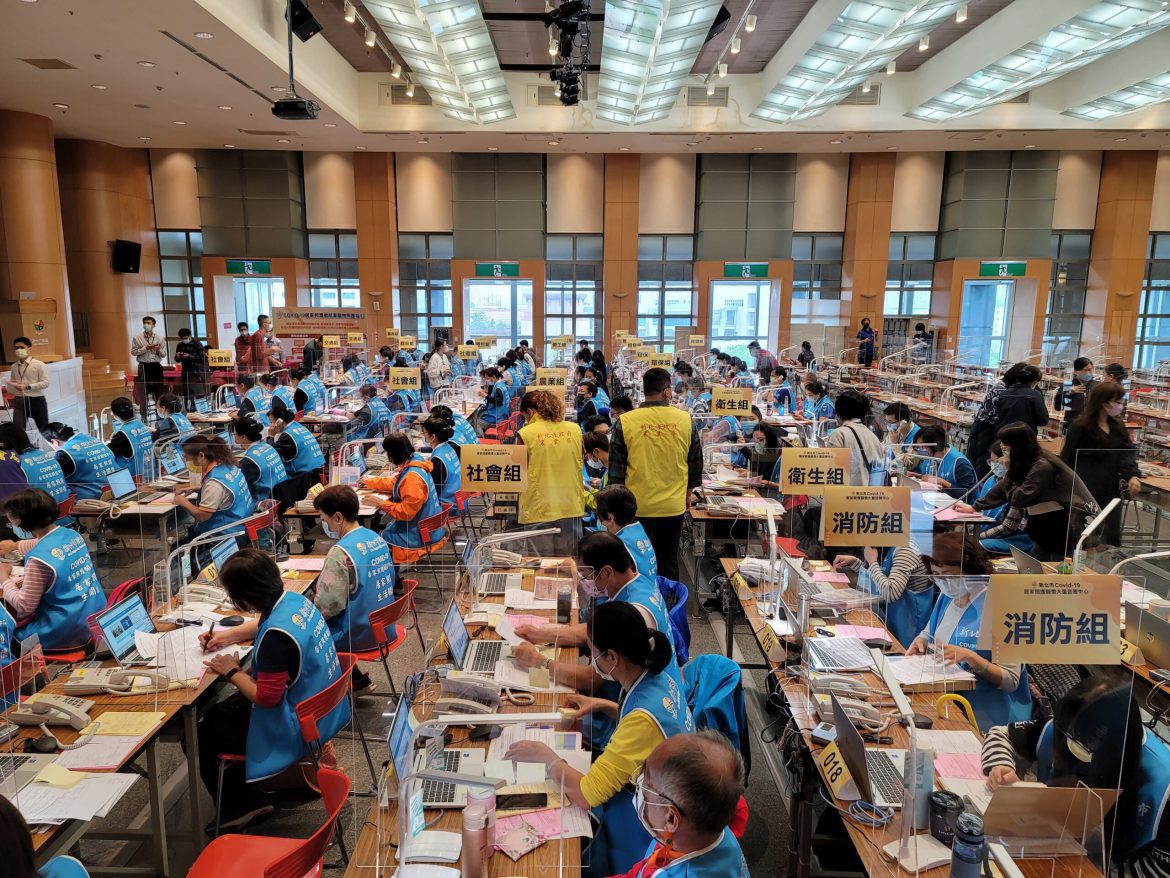 新北市COVID-19居家照護關懷中心擴大服務  電話服務擴增至100線