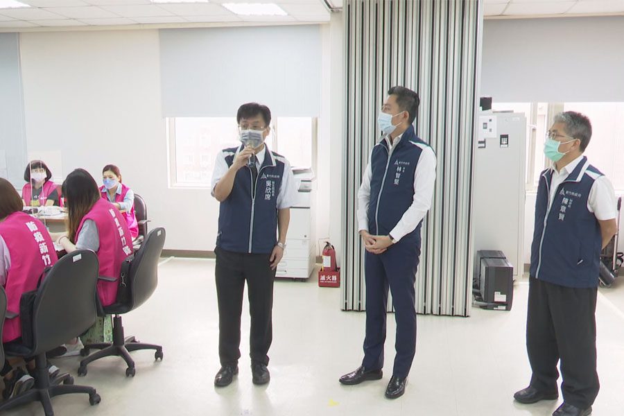 林智堅視察關懷中心運作  整合各單位資源