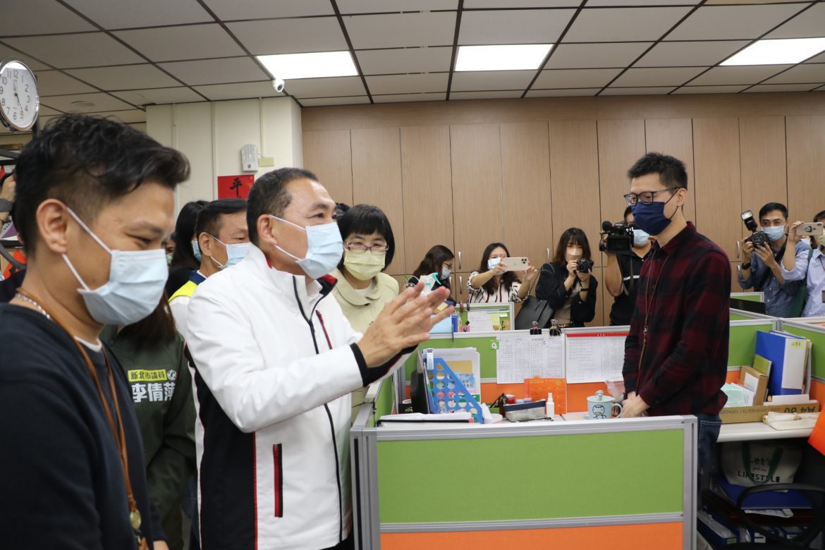 新北疫情嚴峻 一線社工服務案量增3成