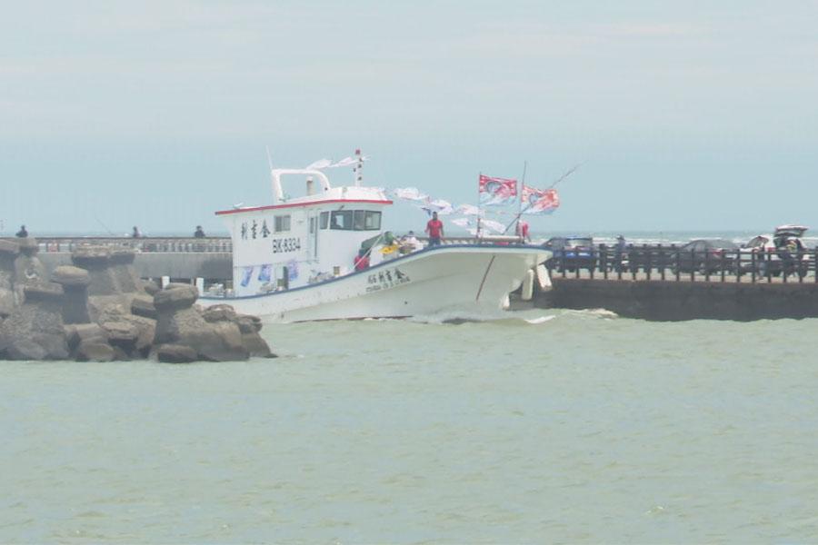 定置漁場新船下水  海山漁港開港首次