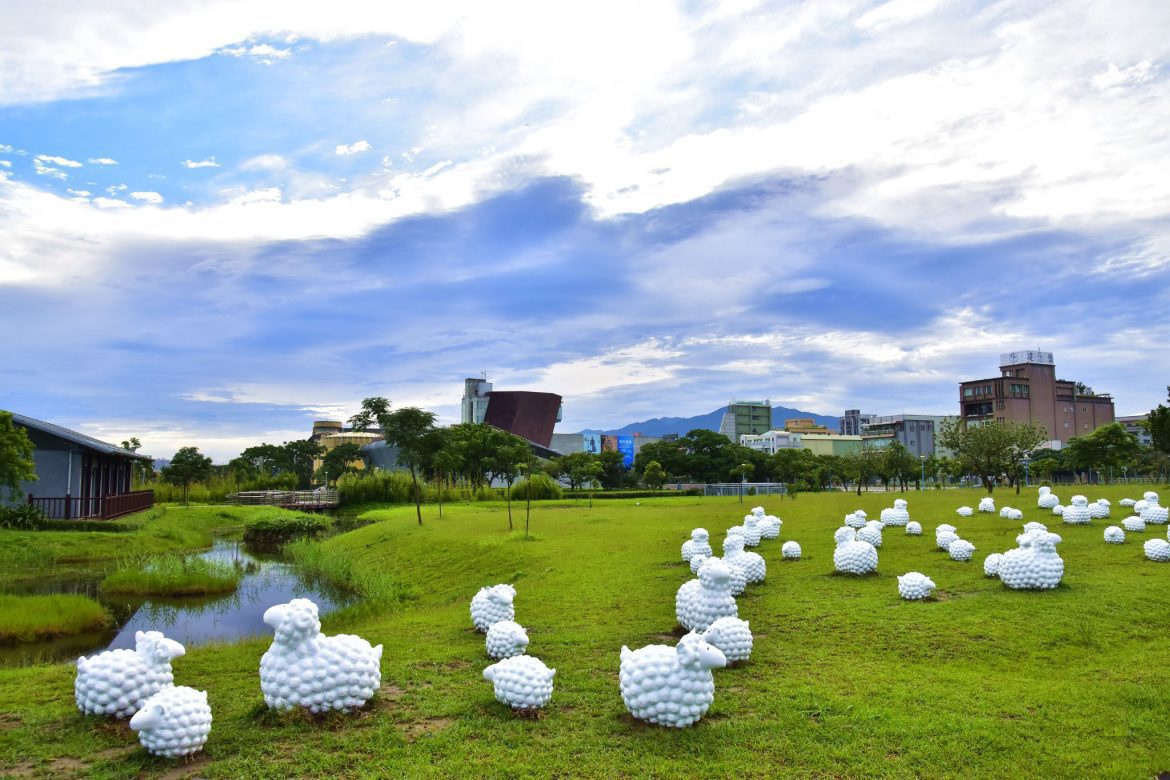 注意！綿羊出沒　十三行博物館打造八里親子必拍新地景
