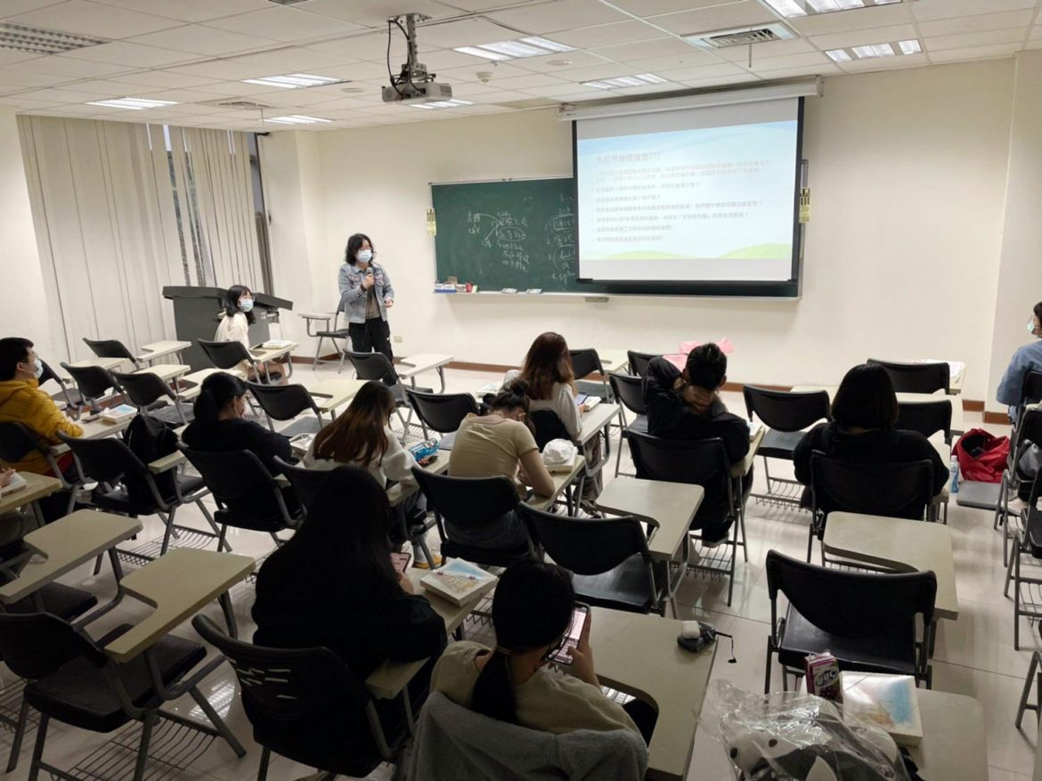佛大社工系戰爭看自由的真諦  戰火下民生經濟值得深思