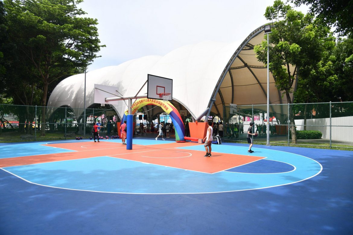 運動新地標 樹林民生親子公園天幕籃球場 風雨無阻開打