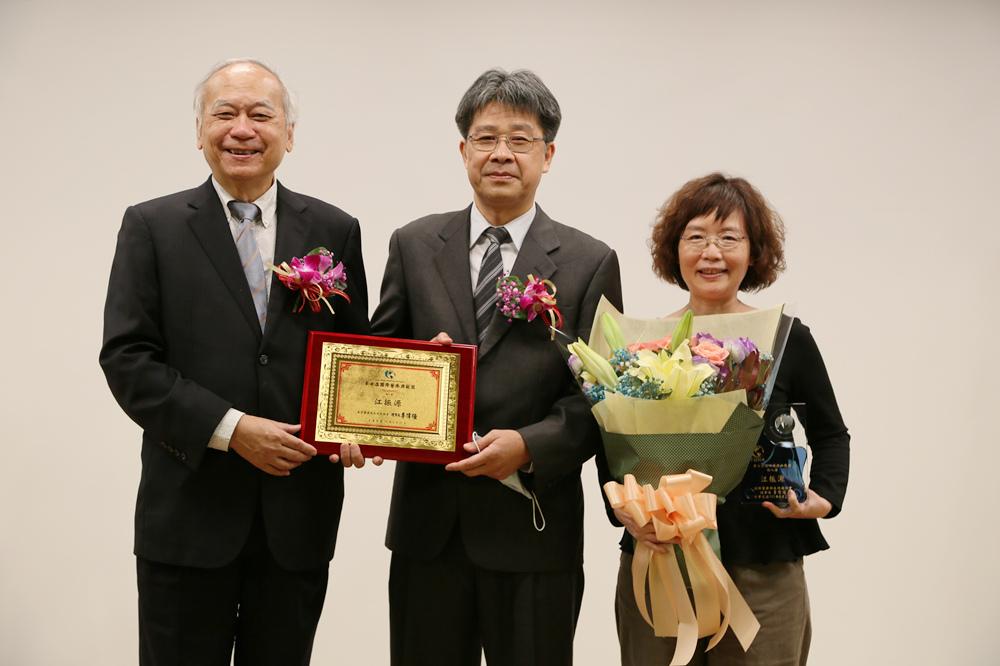 第七屆國際醫療典範獎頒獎   跨國互助合作展現台灣醫衛實力