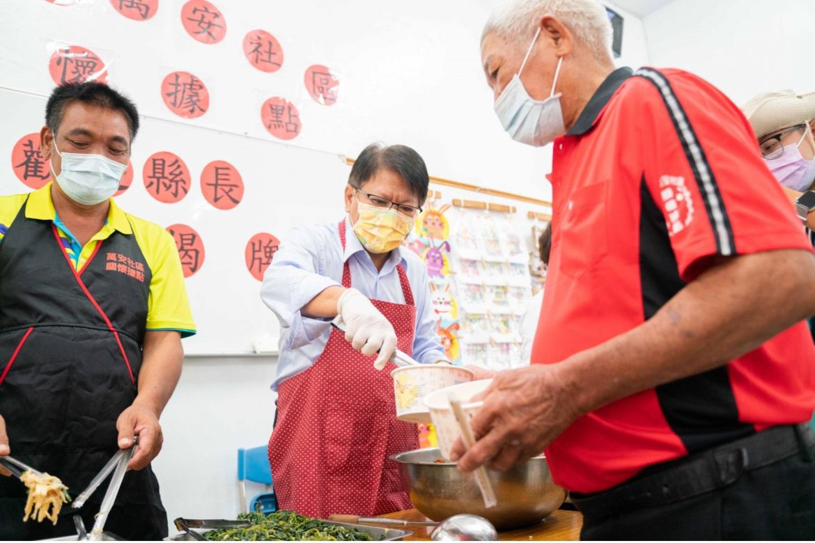 新埤鄉萬安社區、打鐵社區關懷據點揭牌