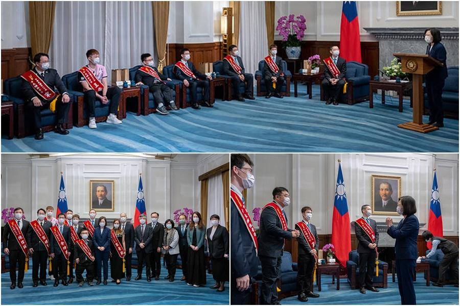 接見十大傑出青年　總統蔡英文不忘為18歲公民權修憲複決拉票