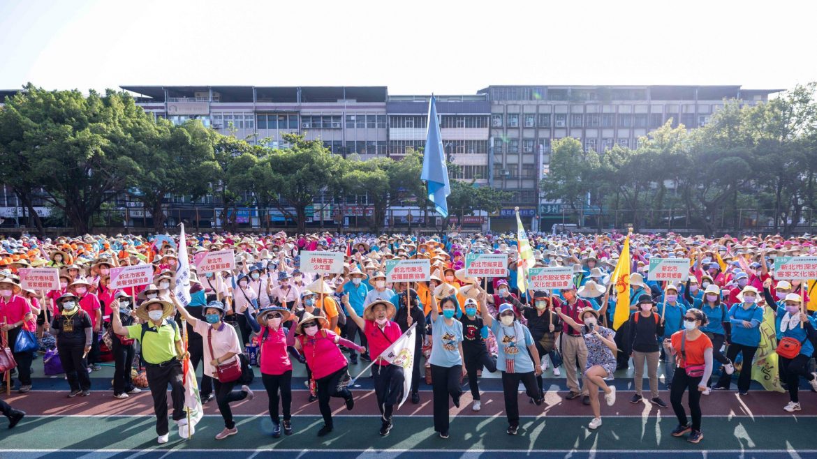 義起尞新北！新北市客家義民爺文化祭 海內外萬人大合唱跨時空參與祭祀大典