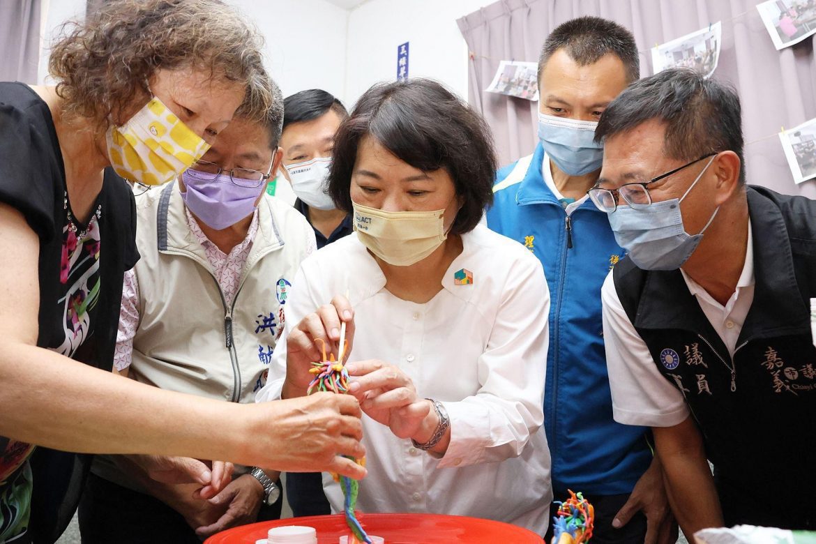 嘉市後湖社區關懷據點揭牌  讓社區更有凝聚力