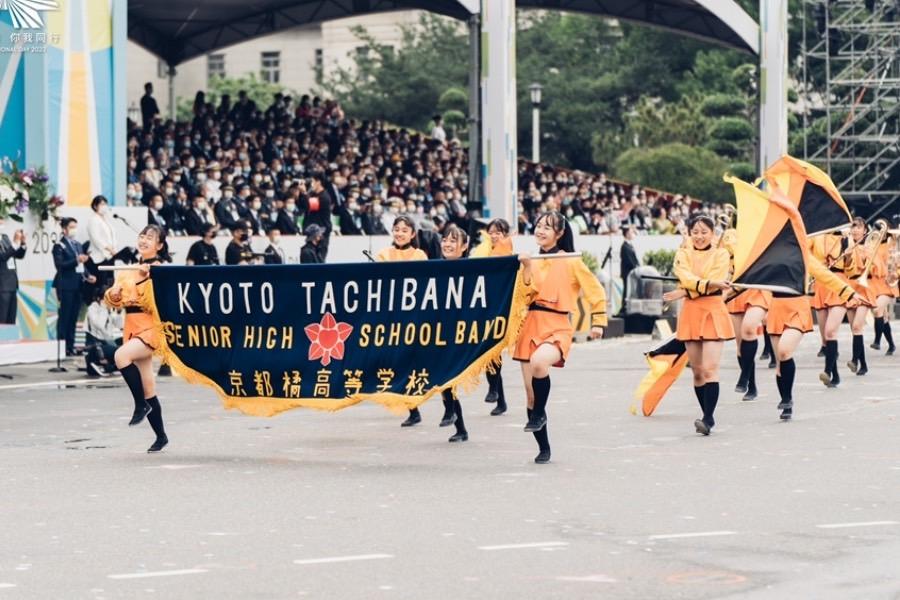 台日友情50週年！「橘色惡魔」登國慶　開啟日台下一個半世紀門扉