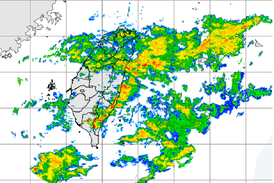 東北季風增強　北台灣天氣轉涼、晚上起雨勢趨緩
