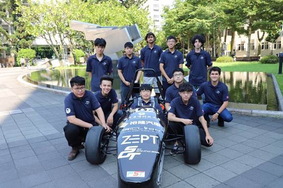 打造賽車夢  臺科大第一台電動方程式賽車  校內首度亮相  傳承交棒