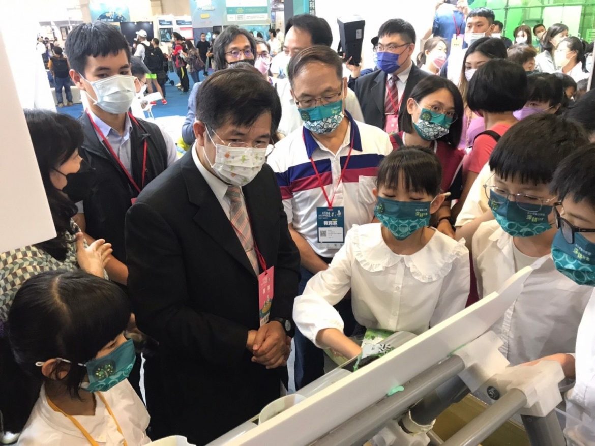 東華附小數位課程　創造共好未來 