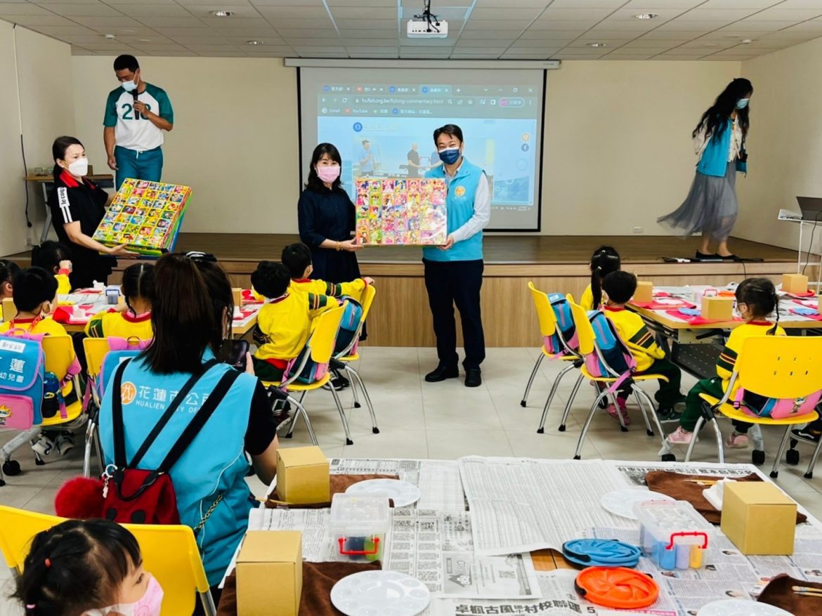 花蓮市幼學童漁港初體驗　站鏢台、做魚丸嗨翻天