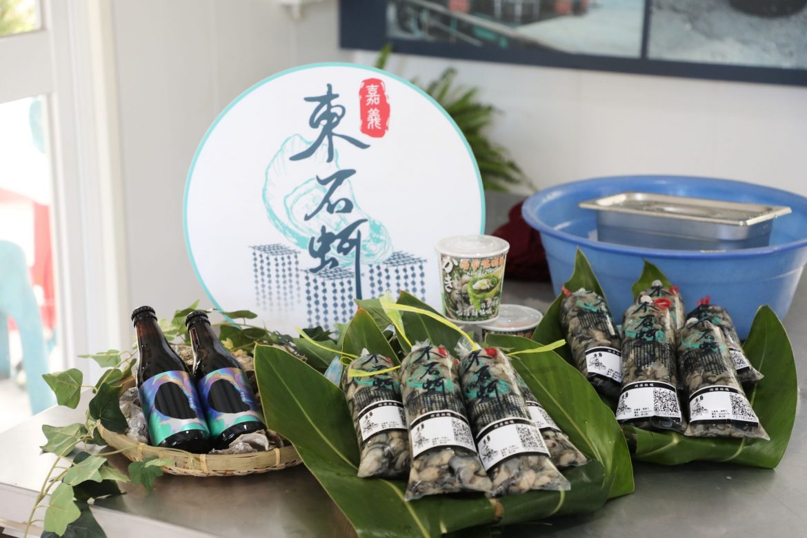 提升產業競爭力　嘉縣建置牡蠣溯源及剖蚵示範場域