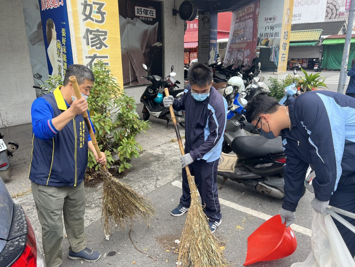 除舊佈新迎新年  臺東縣民響應清潔環境總動員