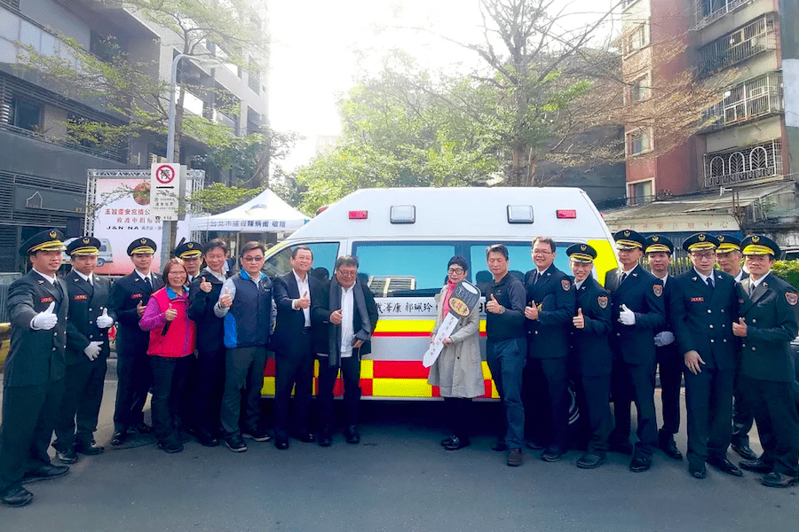 臺灣高端時尚品牌  捷恩尼納有限公司熱心公益捐贈救護車  助天母分隊提升救護能力