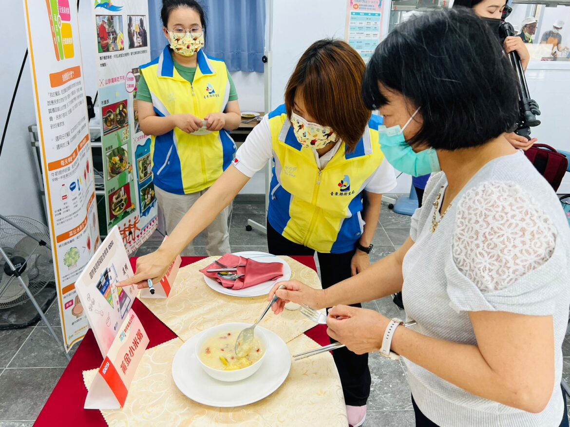 臺東衛生局辦「高齡軟質餐食」工作坊  推廣長者營養飲食