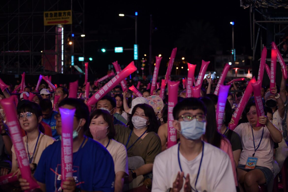 2023花蓮夏戀嘉年華熱力四射 徐榛蔚與三萬歌迷同歡