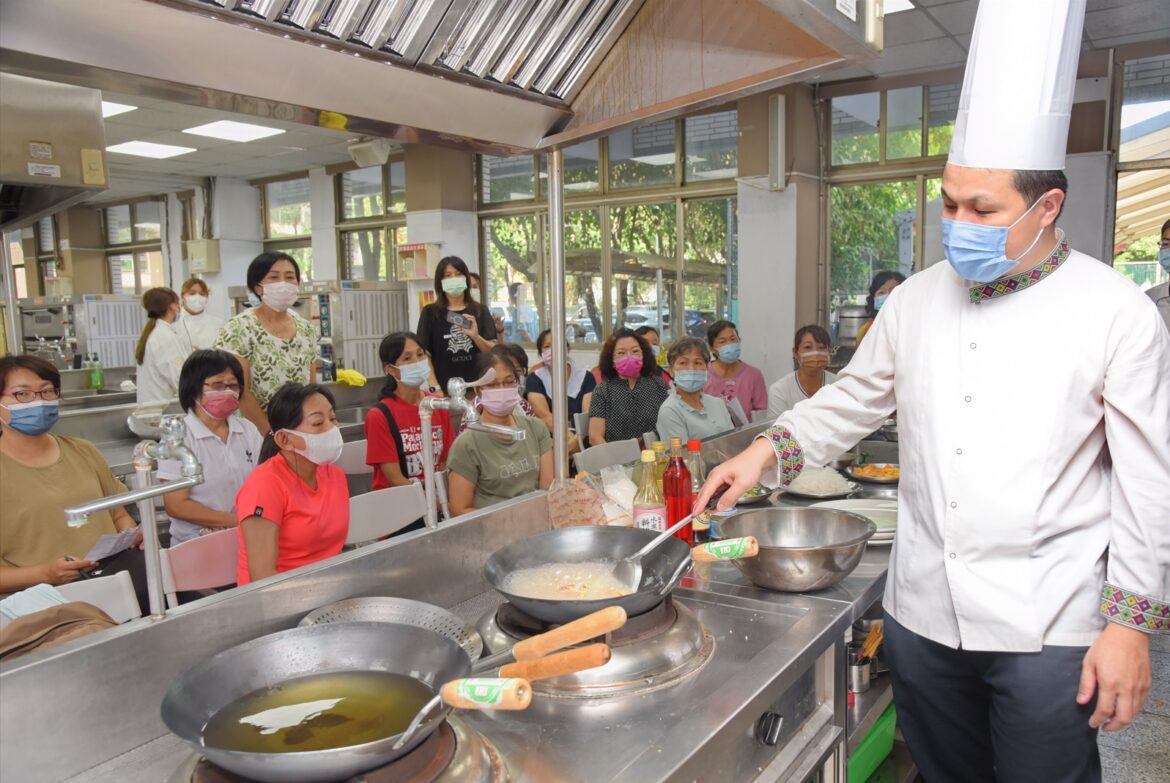 營養午餐更美味    校廚變總鋪師挑戰味蕾