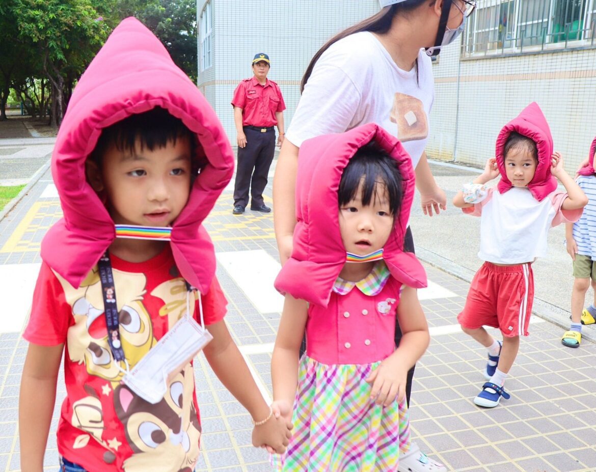 高市府重視國家防災日     校園地震避難疏散逼真演練