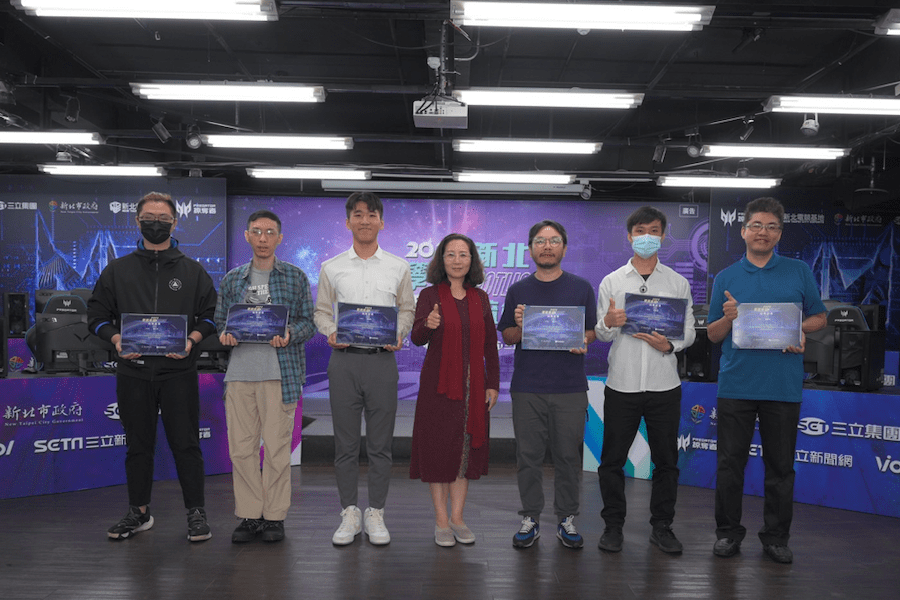 新北電競學堂畢業生舉辦《專瓦盃》電競賽事      技驚四座