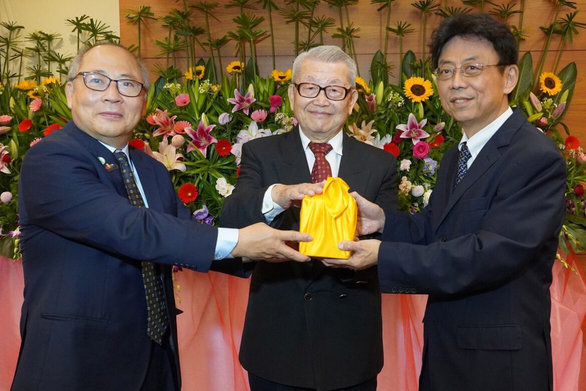 大葉第12任校長交接　方文昌接任象徵傳承與開啟新頁