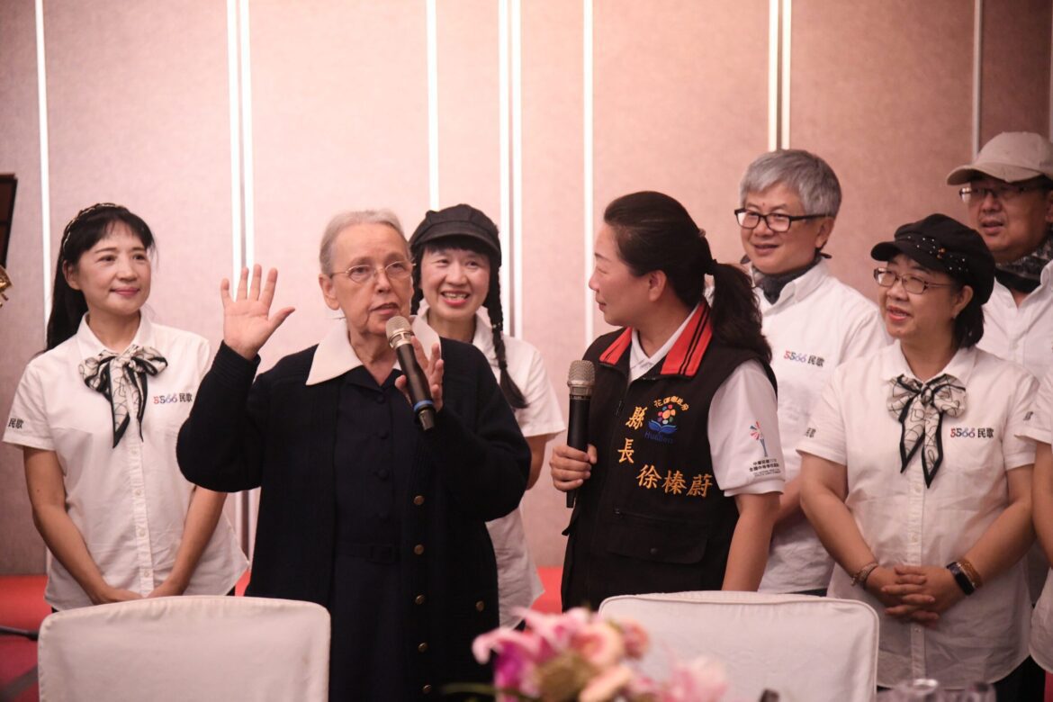 畢士大董事長顧美玲返國前夕  徐榛蔚感恩晚宴暖心祝福