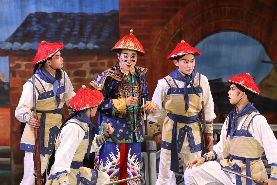 孫翠鳳領銜演出　明華園戲劇總團創作大戲《鴨母王》12/2北屯盛大開演