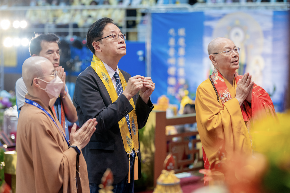 張善政參加新北慈法禪寺藥師佛文化節     為全球祈願和平安樂