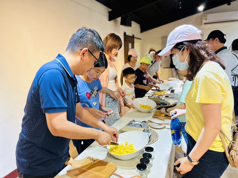 185縣道萬巒赤山社區      田園餐桌饗宴浪漫登場