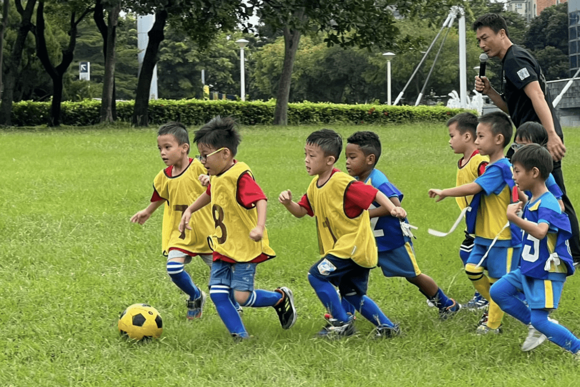 新北幼兒足球盛事     15隊晉級總決賽     小球員齊聚新莊體育園區