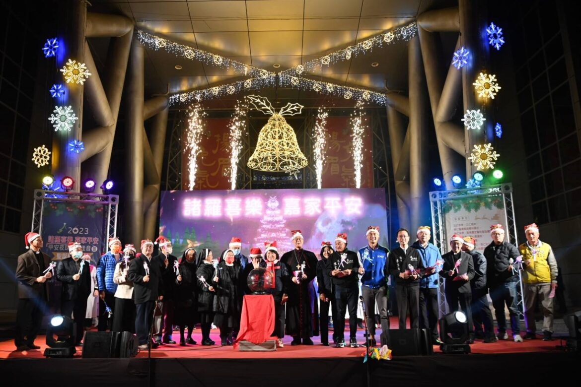 聖誕喜樂音符飄揚　嘉市平安夜踩街暖心啟動