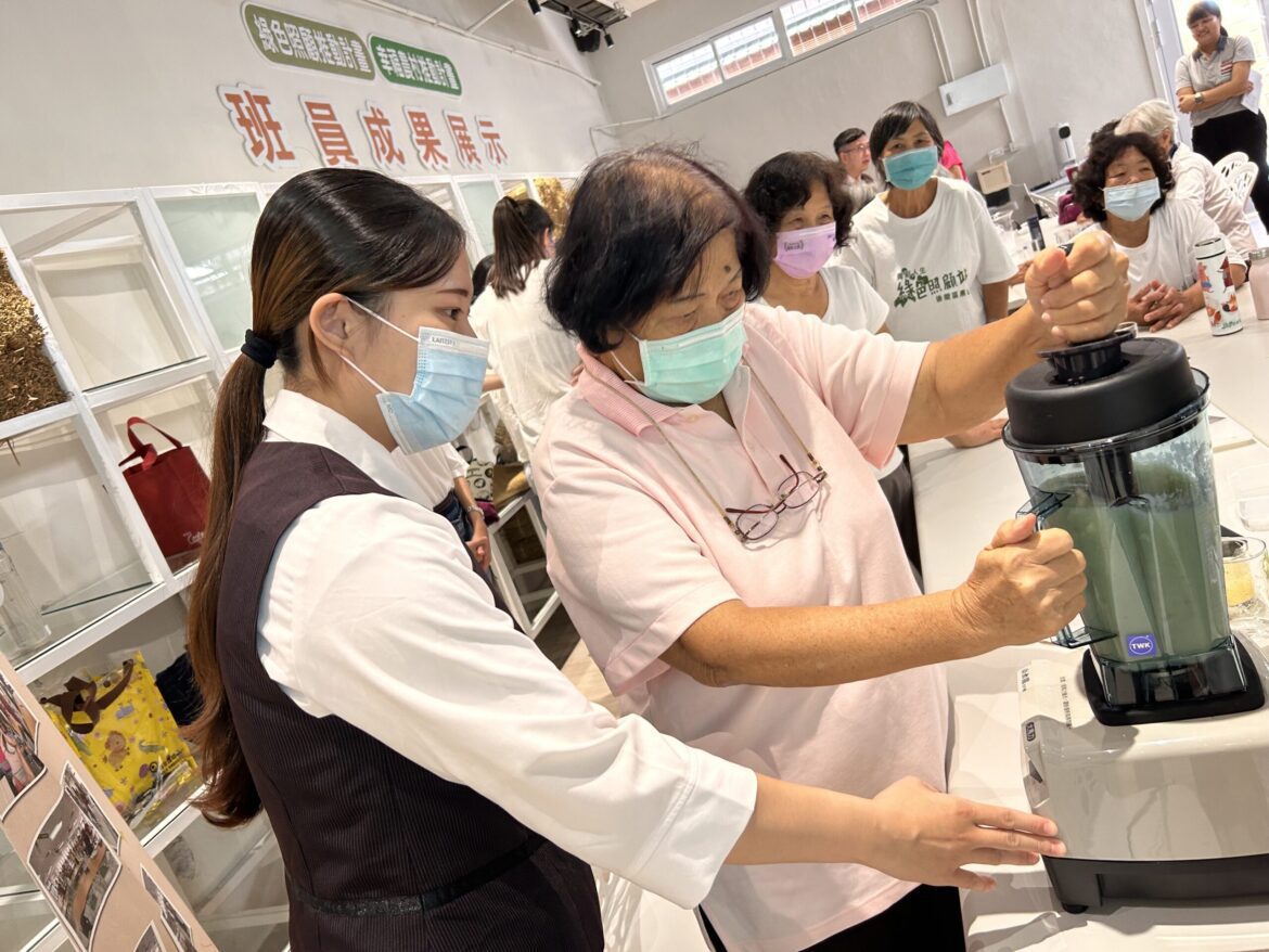 義守大學USR計畫觸角延伸至台南後壁　共同合作綠色照顧站高齡者照顧班