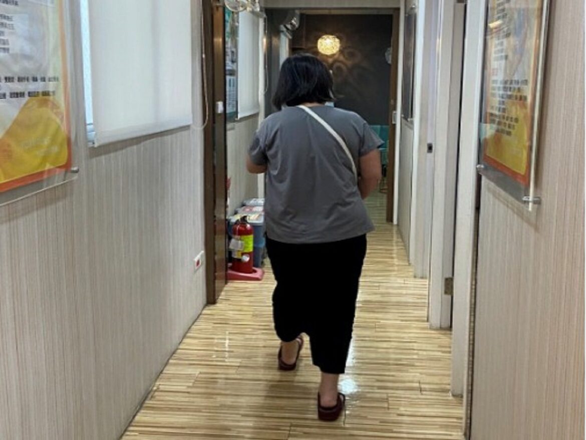 女頭昏目眩竟是腦瘤作崇　  員榮、中榮聯手先開心再開腦如今恢復良好