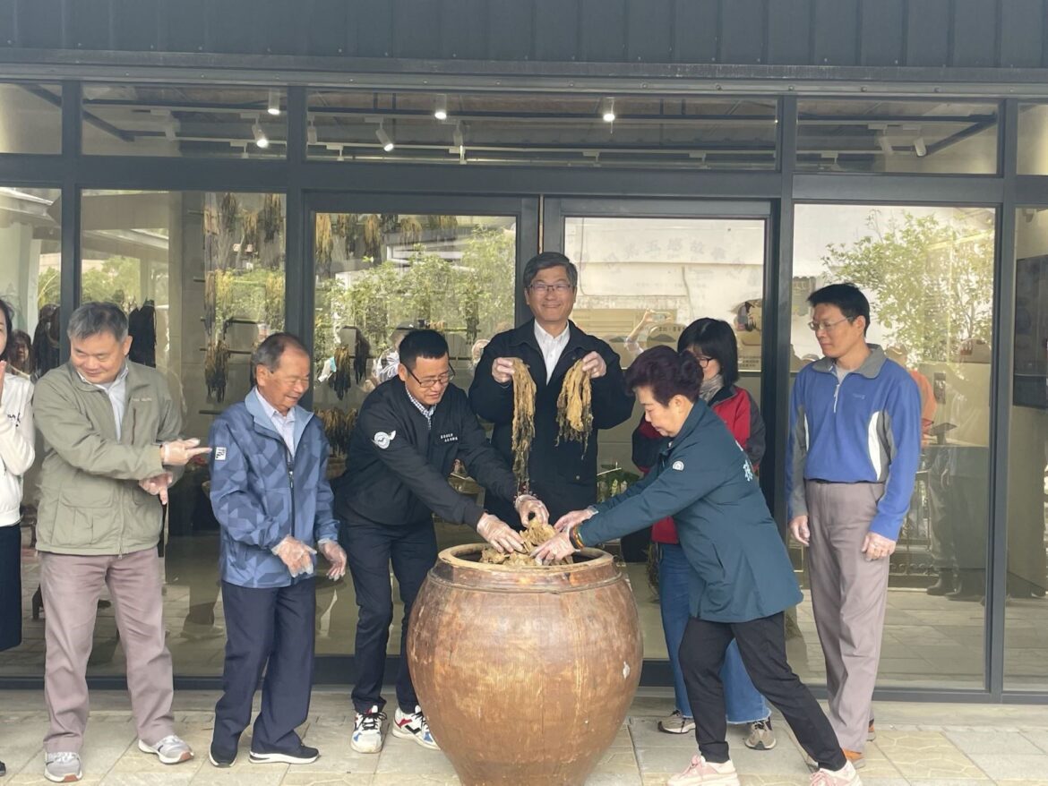 香氣勾起童年的記憶    2023苗栗公館禾樂福菜節熱鬧登場