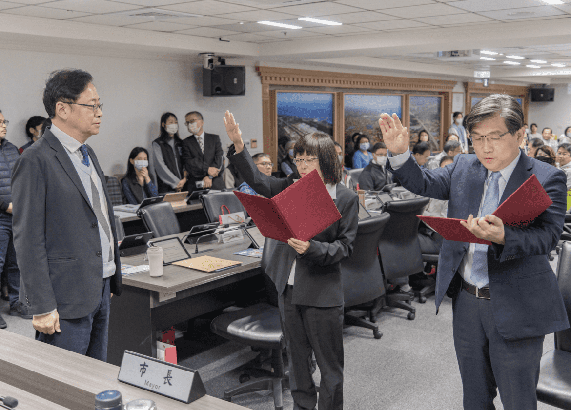 首度創設！桃園市婦幼發展局及智慧城鄉發展委員會     宣誓啟動