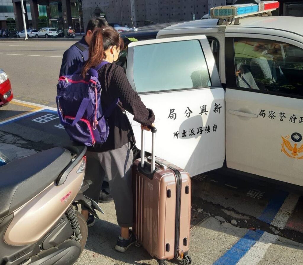 婦人提領千萬鉅款　自強警暖心護鈔