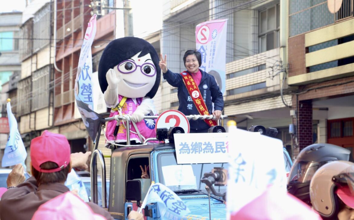 徐欣瑩掃街湖口關西新埔 感謝鄉親站出來「很溫暖也責任重大」