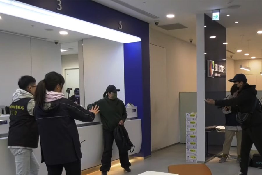 強化危機應變能力  桃警防搶擬真演習