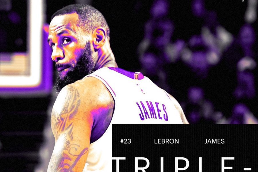 影/《NBA》「詹皇」36分20籃板12助攻+致勝兩罰 湖人大戰勇士二度延長1分險勝
