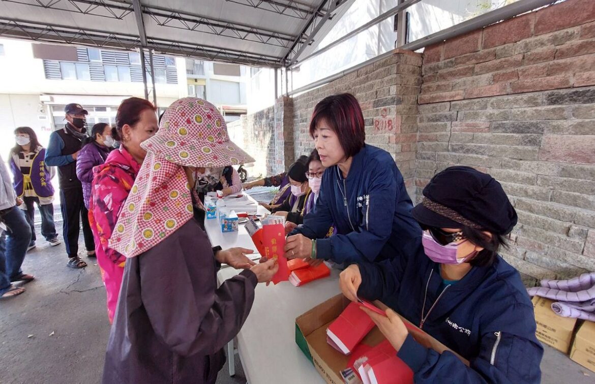 影音／溪州鄉結合八德堂進賢慈善辦理冬令救濟　讓鄉內235位低收入戶過個好年