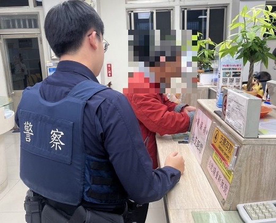 噓寒問暖深陷愛情網路詐騙
