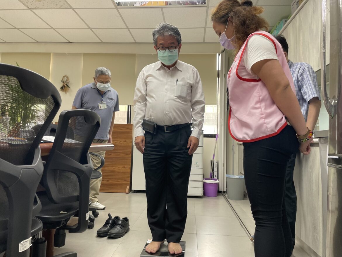 中市環保局長帶頭健康減重　鼓勵清潔隊員戒菸、戒檳、多運動