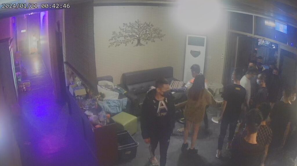 內埔某間小吃店被砸，疑似公所員工所為？　鄉民擔心治安