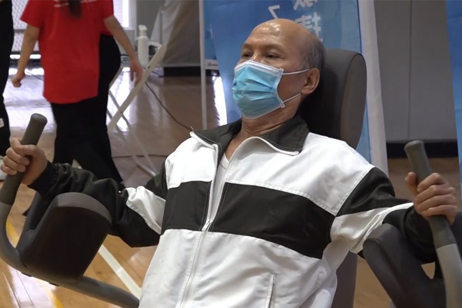 敬老愛心卡加值回饋  運動12次送100元折價券